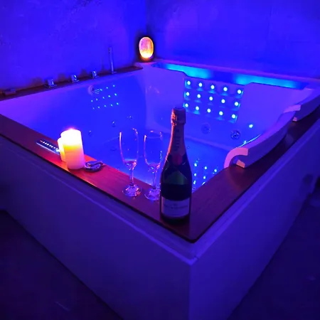 Daire Loft De Luxe Le Chic, Grand Jacuzzi, Vue Port De Plaisance