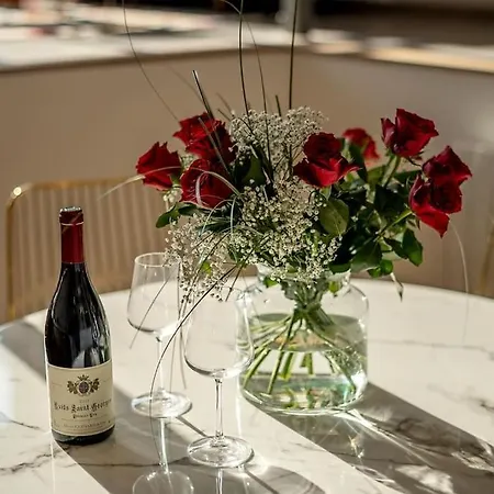 Loft De Luxe Le Chic, Grand Jacuzzi, Vue Port De Plaisance Apartamento