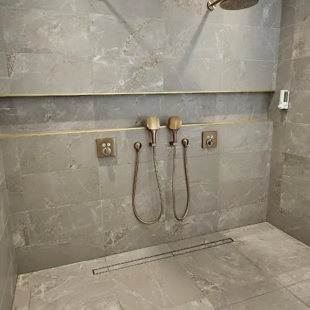 Loft De Luxe Le Chic, Grand Jacuzzi, Vue Port De Plaisance *